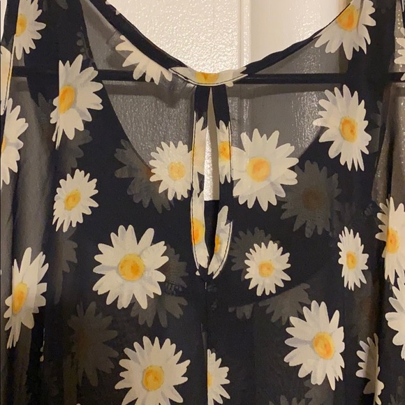 Floral blouse - Picture 4 of 4